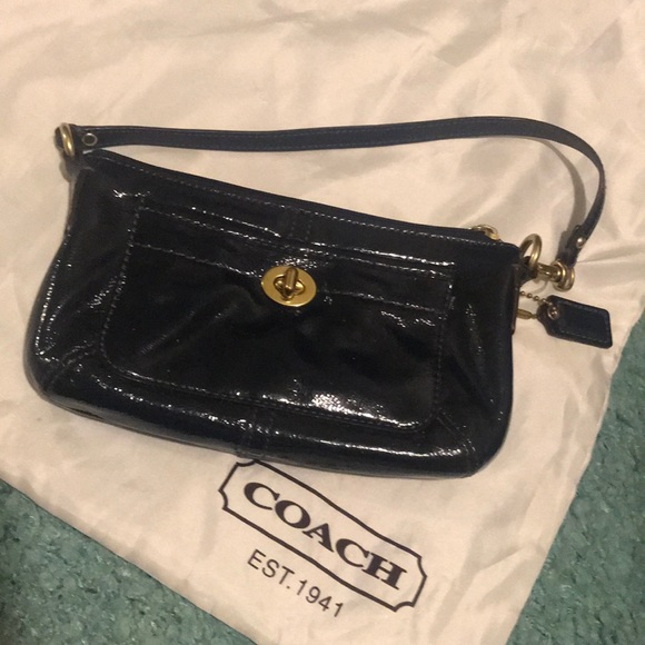 100% AUTHENTIC COACH HOBO - Picture 3 of 8